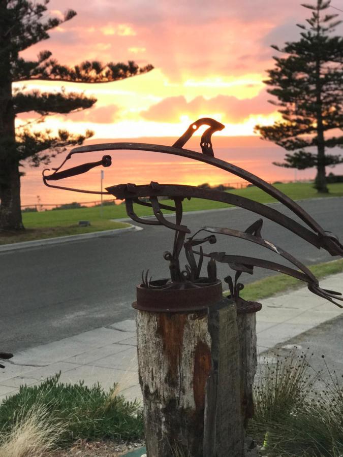 Kangaroo Island Seafront Hotel Penneshaw Exterior photo